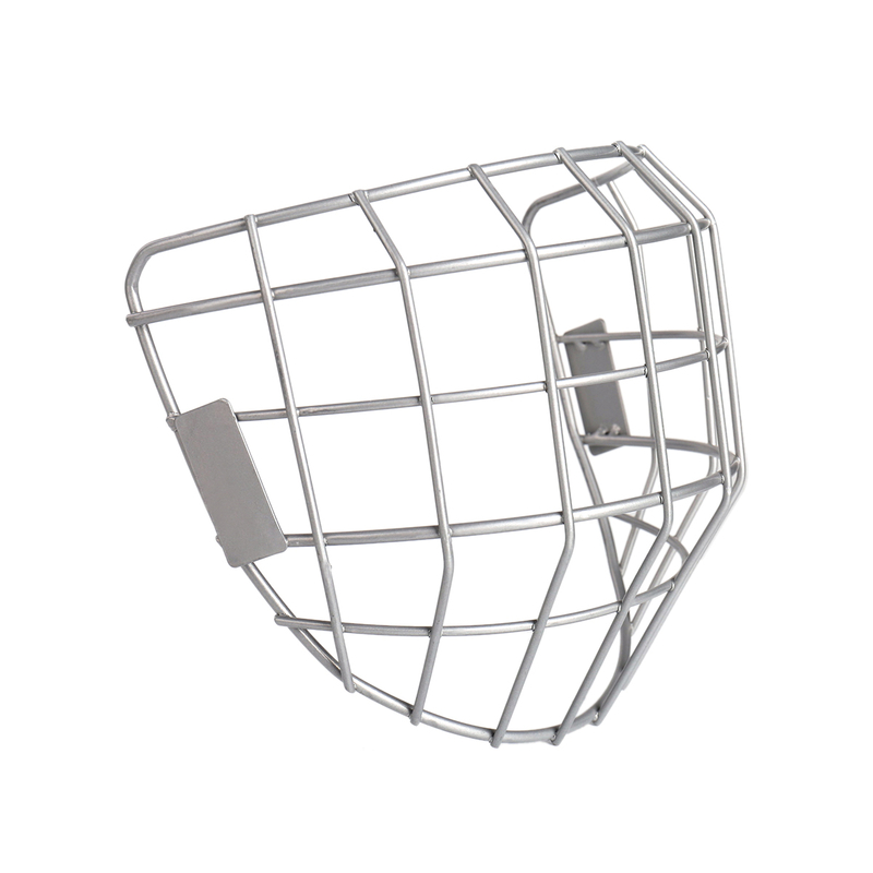 Eishockeykäfig mit silbernem Helm und Gesichtsschutz