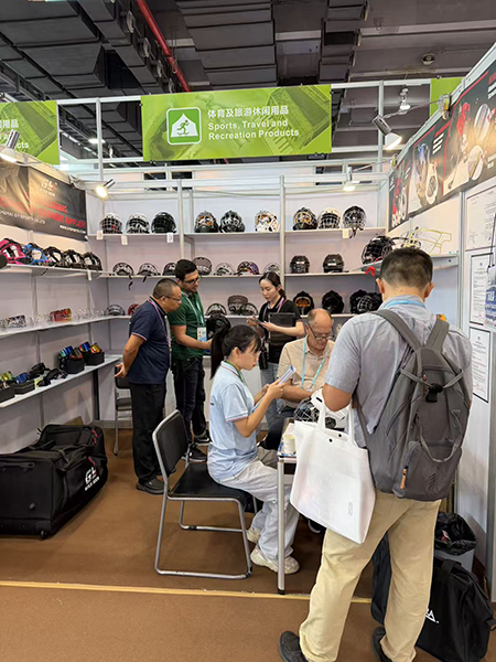 GY Sports glänzt auf der 138. Canton Fair